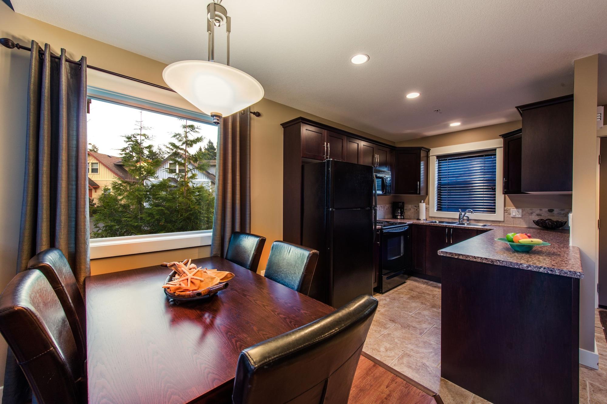 Oceanside Village Resort Parksville Bagian luar foto
