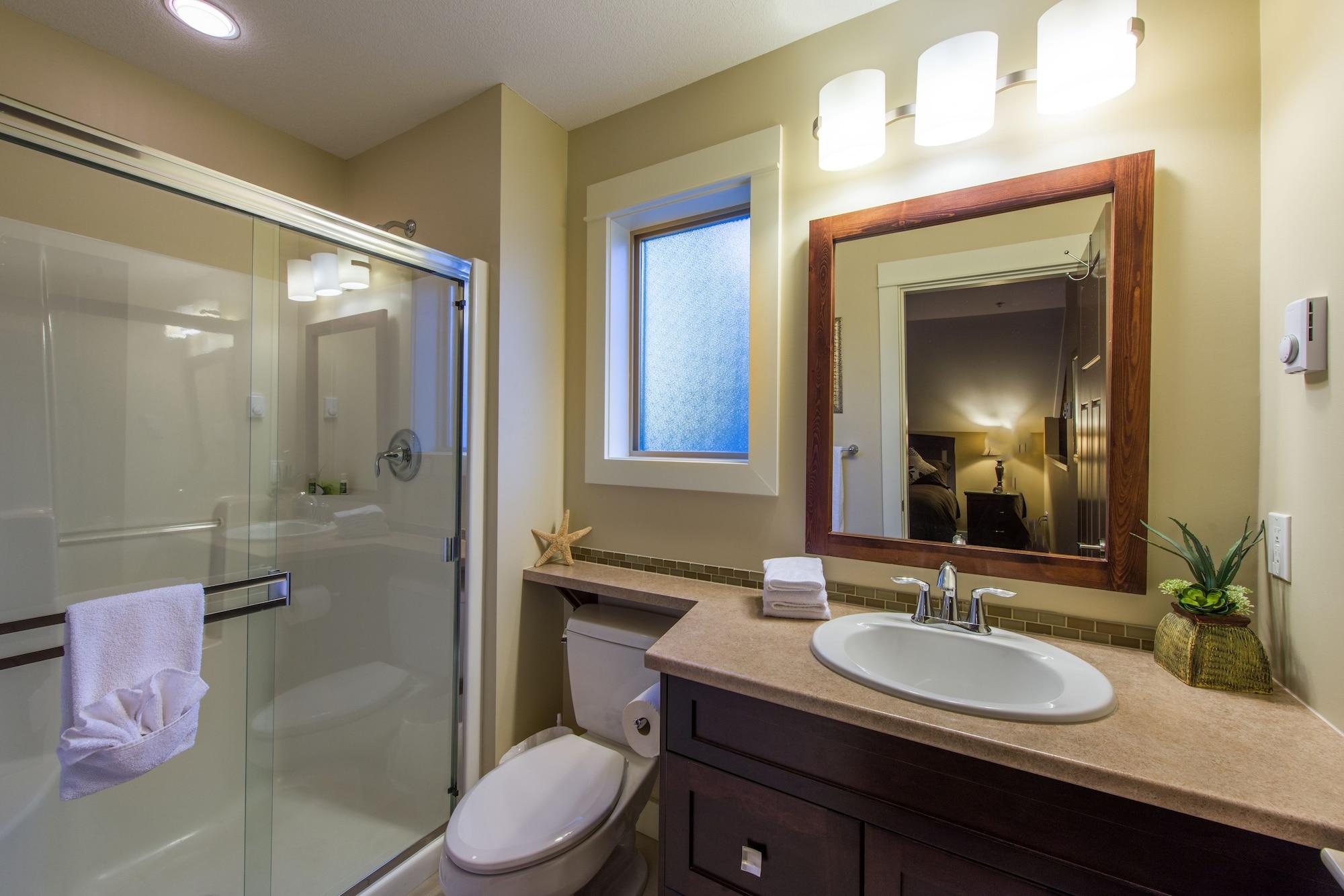 Oceanside Village Resort Parksville Bagian luar foto